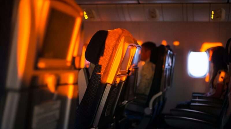 Peur de l’avion : quelles méthodes pour mieux gérer son anxiété avant un voyage ?